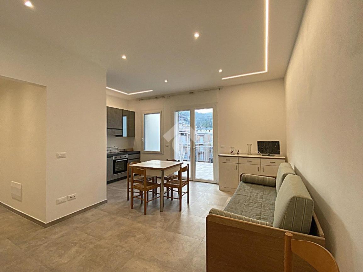 Residence Cristallo Алассио Экстерьер фото